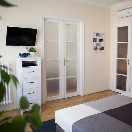 公寓 Synagogue View *