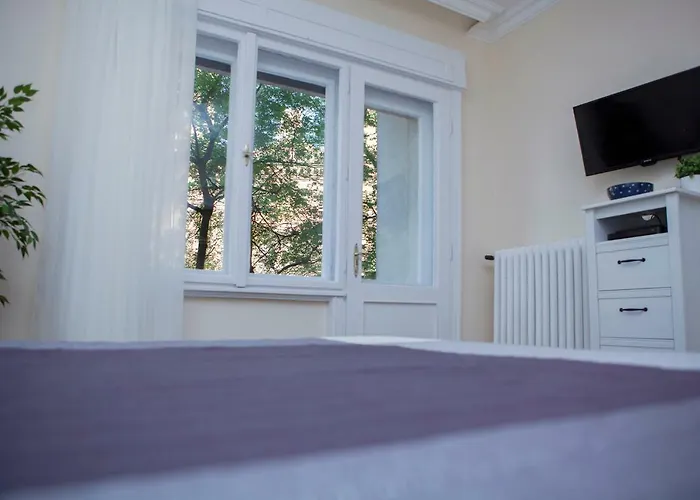 Synagogue View Apartment