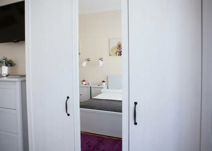 Apartment Synagogue View