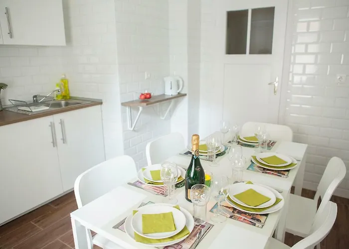 Apartment Synagogue View