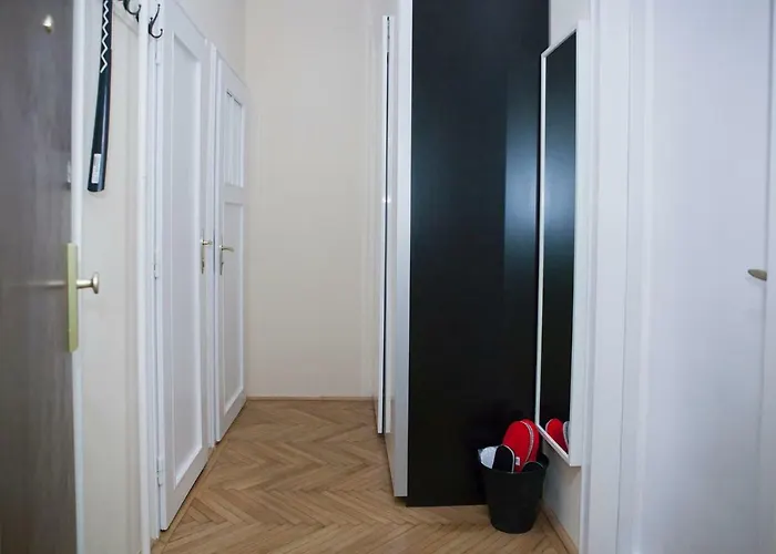 Apartment Synagogue View