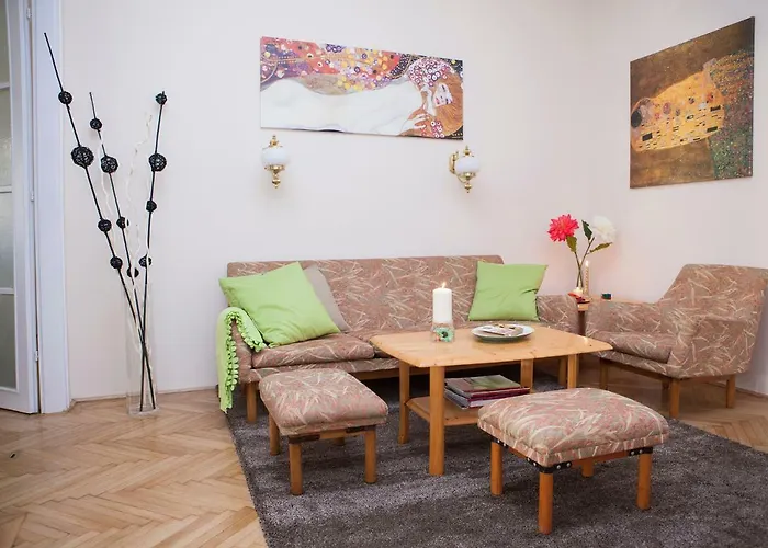 Synagogue View Apartment