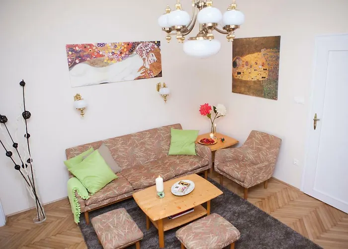 Synagogue View Apartment