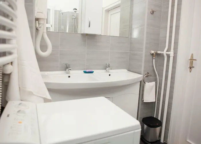 Synagogue View Apartment