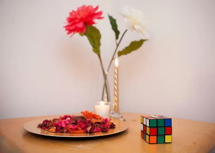 Synagogue View Apartment *