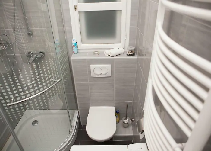 Synagogue View Апартаменты