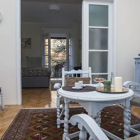 Synagogue View Apartment Budapest
